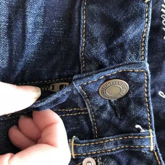 American Eagle Stretch Size 0 Dark Wash Denim Fringe Roll Cuff Jean Shorts - Picture 6 of 9